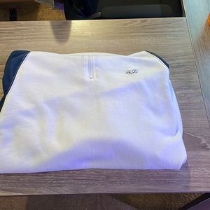Hoodie in good condition, no stains and or rips